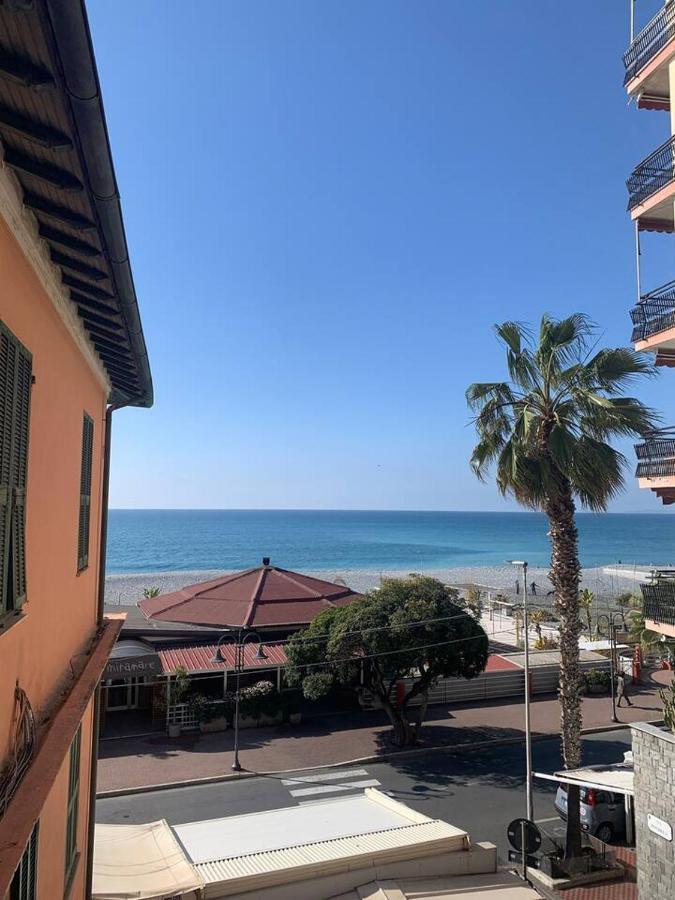 Вілла Casa Vale Fronte Mare Вентімілья Екстер'єр фото